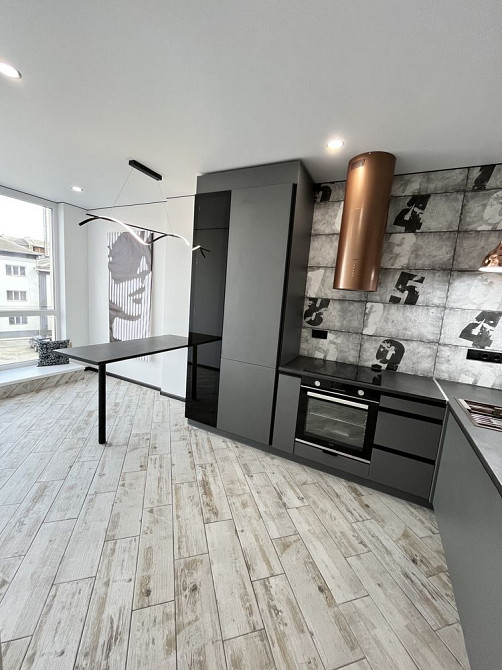 ТЕРМІНОВО Продам квартиру бізнес-класу Південий бульвар Центр Озеро Ивано-Франковск - изображение 2