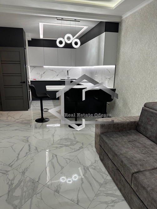 Сдам НОВУЮ 3к кв ЖК Скай Сити Черемушки Парк Горького ПЕРВАЯ СДАЧА Одесса - изображение 1