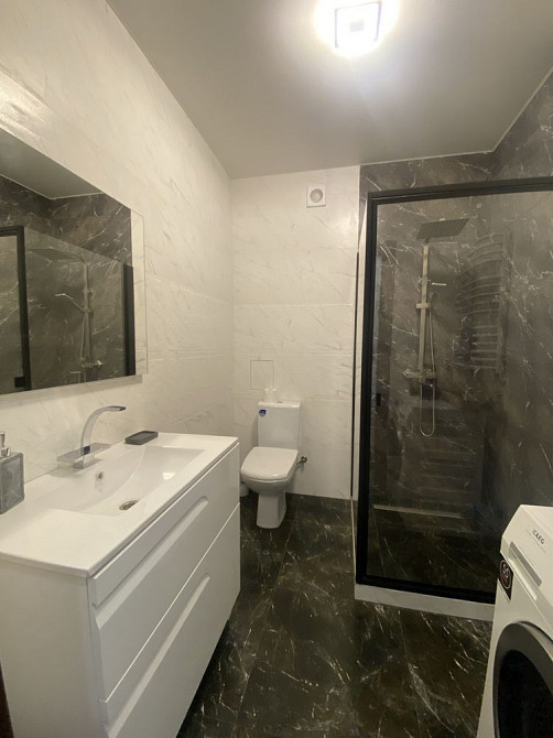 1 кім квартира з паркомісцем центр Ивано-Франковск - изображение 6