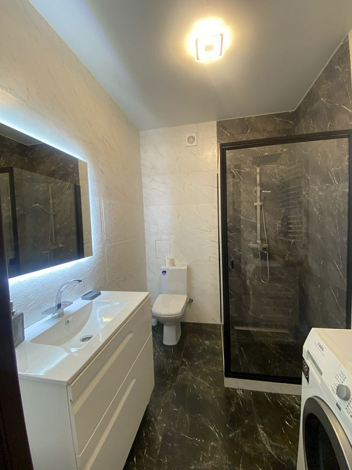 1 кім квартира з паркомісцем центр Ивано-Франковск - изображение 7