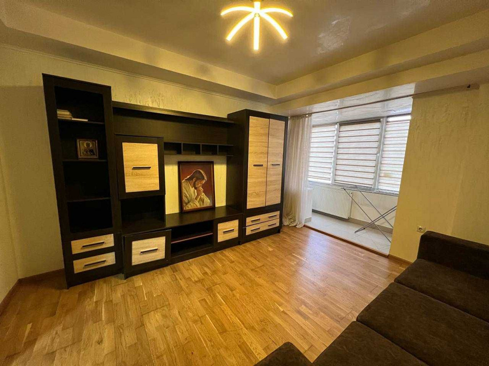 Оренда 2-х кімнатної квартири в м. Хуст, пл. Майдан Незалежності 4 Хуст - изображение 1