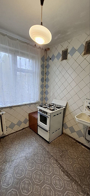 Продам 1к кв Оптова база, зуп Московська, школа № 18 Кременчуг - изображение 1