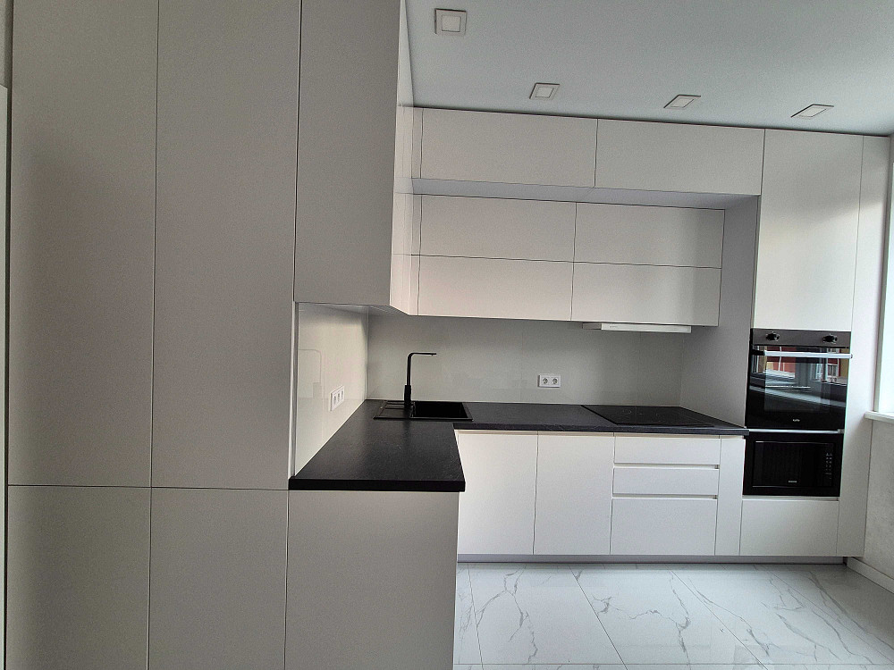 Продаж двокімнатної квартири з новим стильним ремонтом. Ирпень - изображение 2