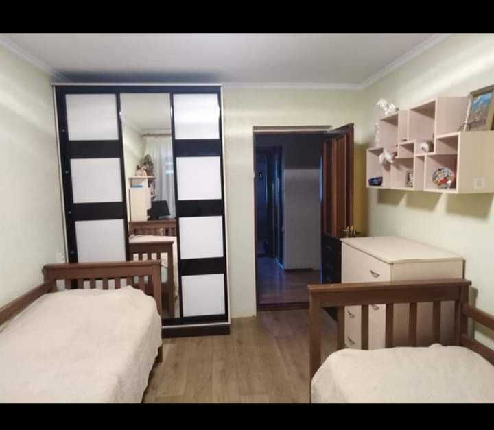 Продаж 3кімнатної квартири з АО в центрі с.Дрозди, Білоцерківський р-н Дроздынь (Ровенская обл.) - изображение 1