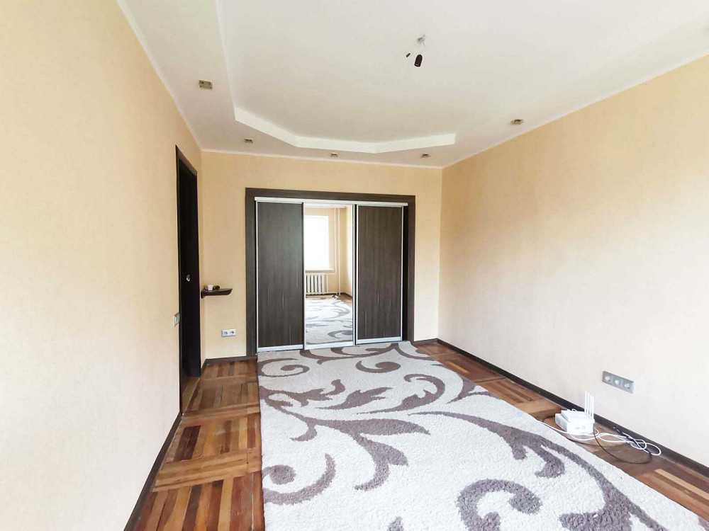 продаж 2-к квартири в Бородинському мкрні Запоріжжя - зображення 3