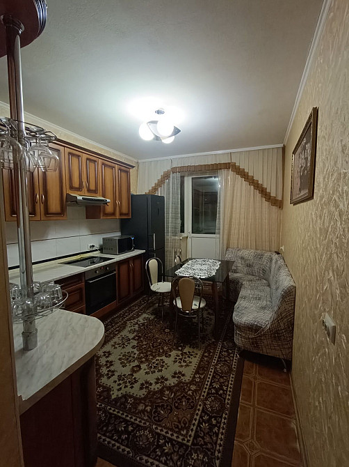 Гарна 1 кім квартира біля метро Лівобережна! Киев - изображение 1