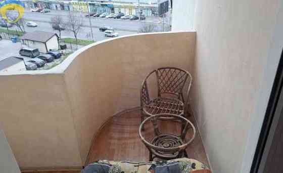 Продається 1-кімнатна квартира 40м2 на проспекті Небесної Сотні! Одеса