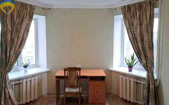 Продається 1-кімнатна квартира 40м2 на проспекті Небесної Сотні! Одеса