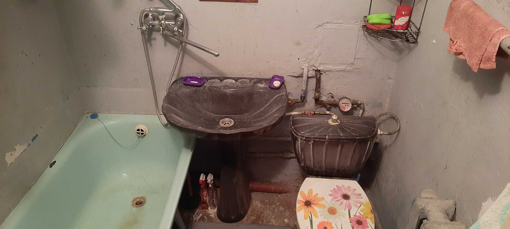 продам 1 кімнату в 2-х кімн. квартирі , без ремонту Луцьк - зображення 4