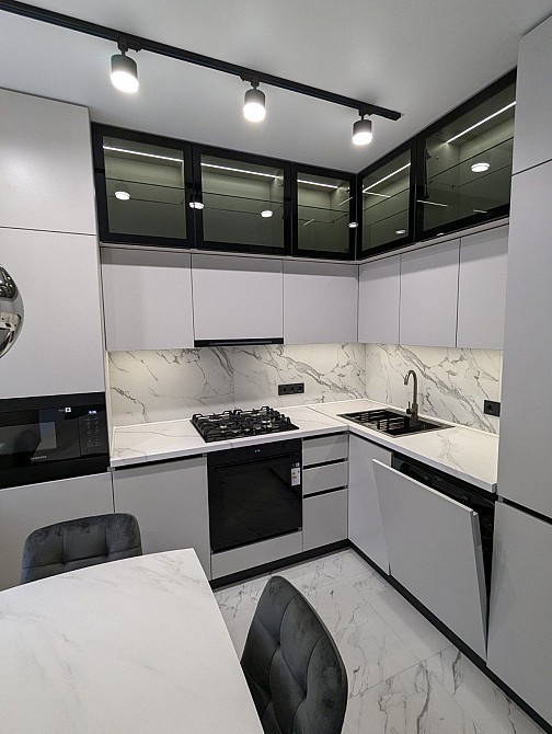 Терміново,ЄОселя, Продам 1 кім центр з євроремонтом ,вул Височана Ивано-Франковск - изображение 3