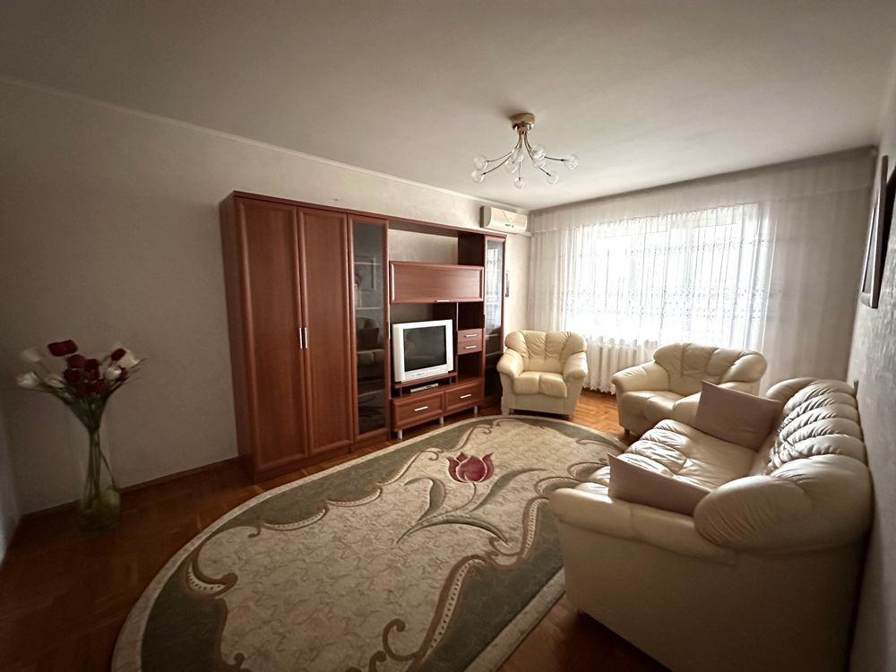 Без комісії! Продаж 3-х кімнатної квартири. Мебльована. Киев - изображение 1