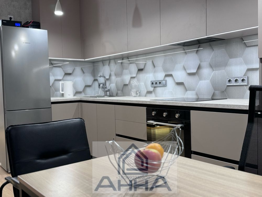 Без коміссії! Автономна Трикімнатна ЖК Варшавський Киев - изображение 1