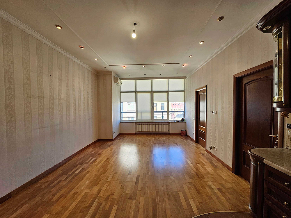 Простора двокімнатна квартира в центрі по вул. Саксаганського 121 Киев - изображение 2