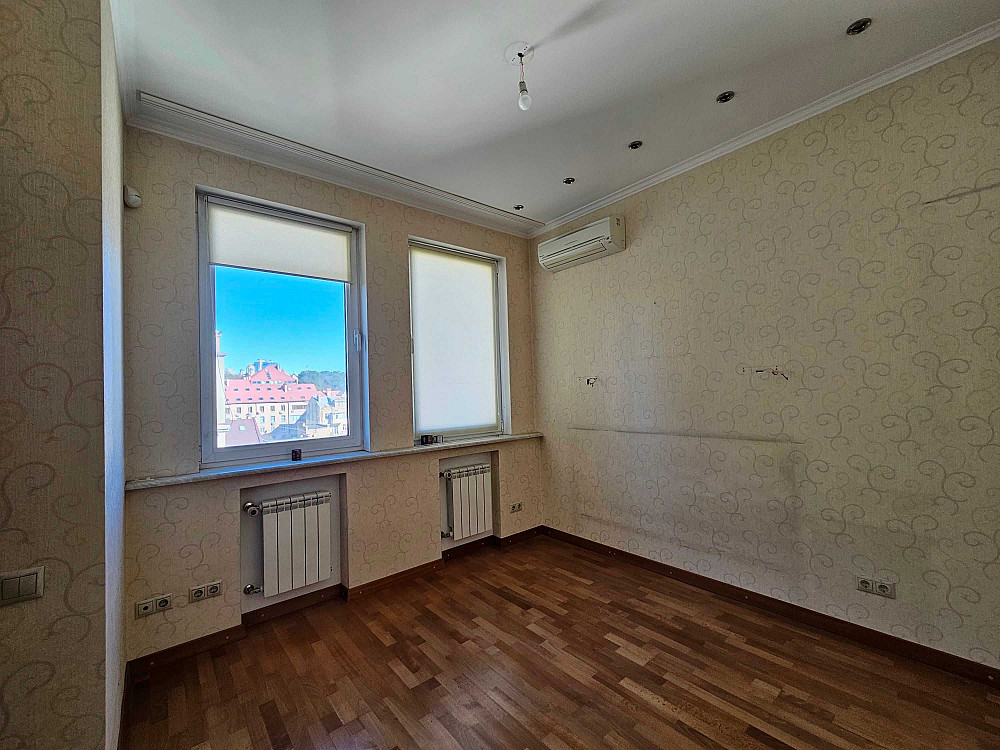 Простора двокімнатна квартира в центрі по вул. Саксаганського 121 Киев - изображение 8