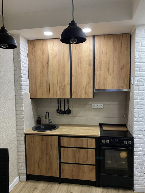 Оренда 2 к-ної квартири з власним подвір’ям Львів - зображення 1