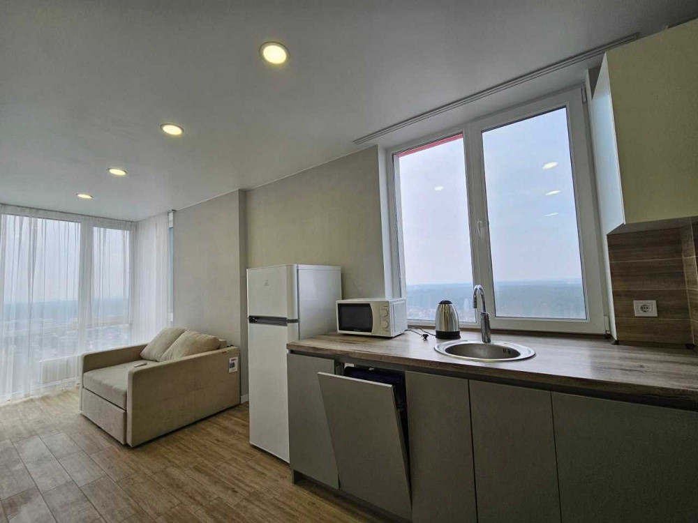 Пропонується трикімнатна кімнатна квартира Студія 65m2 з ремонтом Киев - изображение 5