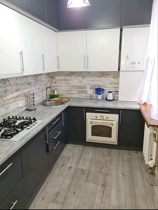 Продам шикарную 4-х ком. квартиру СТАЛИНКА с мебелью и техникой. Кам`янське (Запорізька обл.) - зображення 4