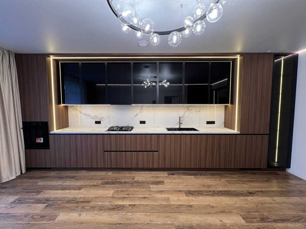 Продаю 2к.квартиру в центрі міста Ивано-Франковск - изображение 4