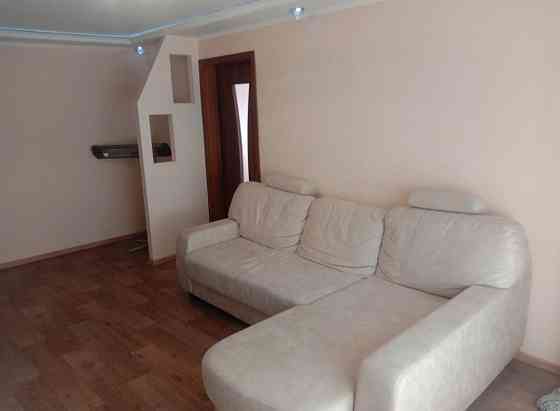 Аренда 2комн Центр 2/5эт. ул.Галины Романовой Кам`янське (Запорізька обл.)