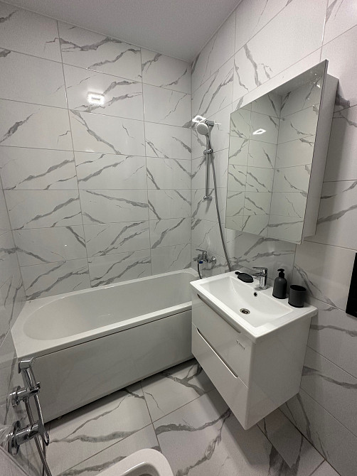 Двухкомнатная квартира с кухней студией Харьков - изображение 5