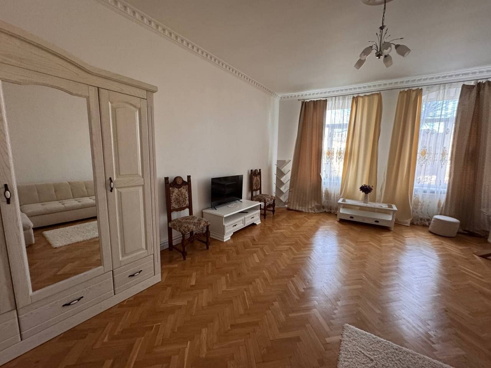 1-кімн. В Самому центрі / Площа Філармонії Чернівці - зображення 2