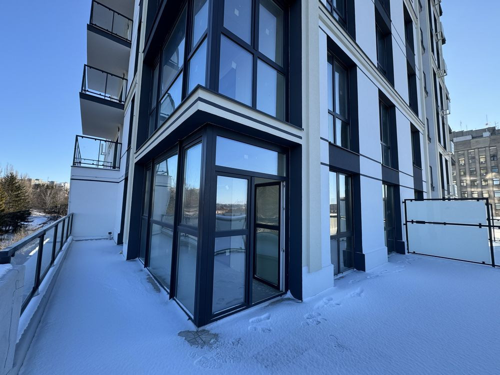 Неповторна квокімнатна квартира в центрі з балконом та терасою Рівне - зображення 2