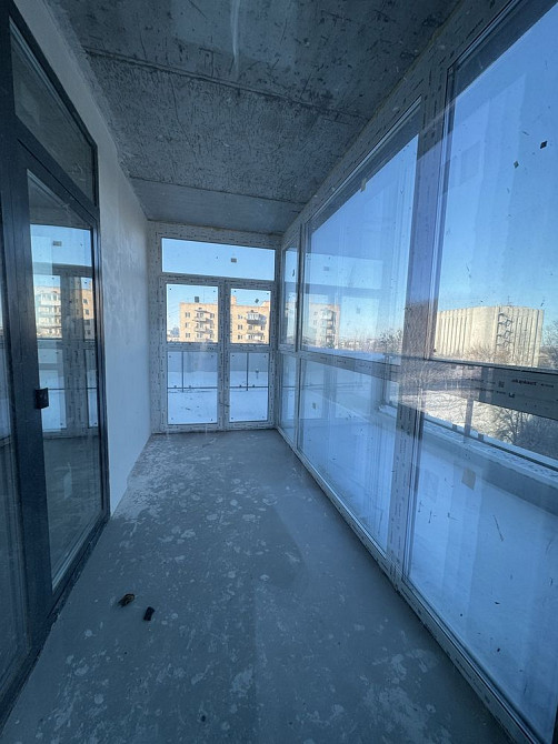 Неповторна квокімнатна квартира в центрі з балконом та терасою Рівне - зображення 6