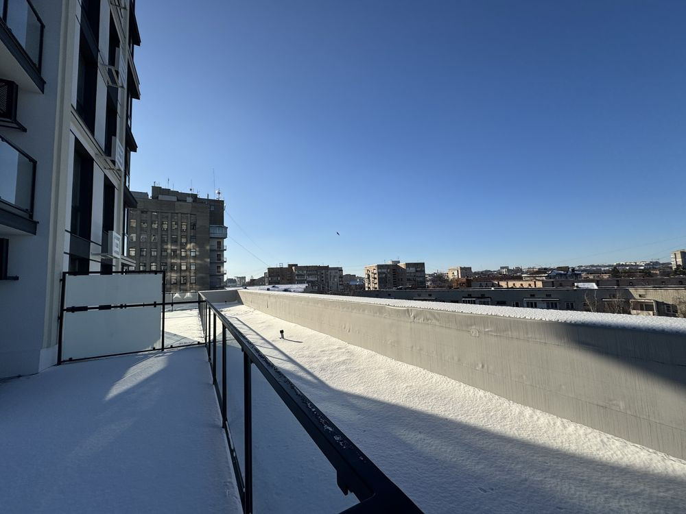 Неповторна квокімнатна квартира в центрі з балконом та терасою Рівне - зображення 3