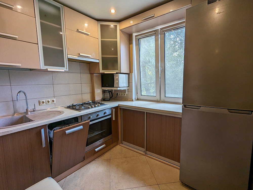 Довгострокова оренда 2-к квартири метро Мінська Оболонь Київ - зображення 1