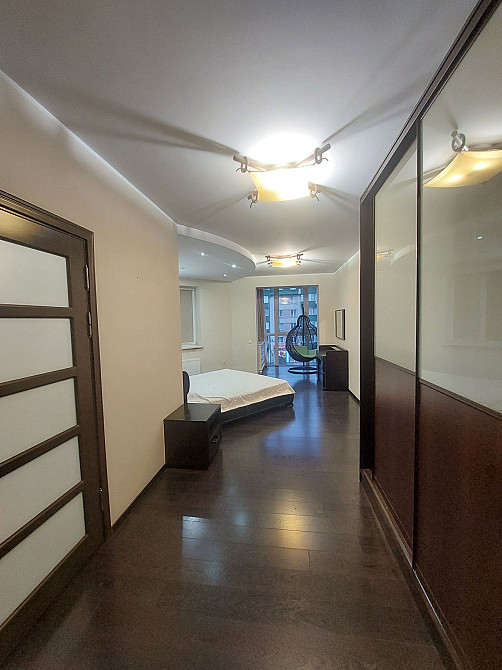 Зх новобудова вул.Героїв майдану (дельфінчик , або рн . 33 школи ) Черновцы - изображение 6