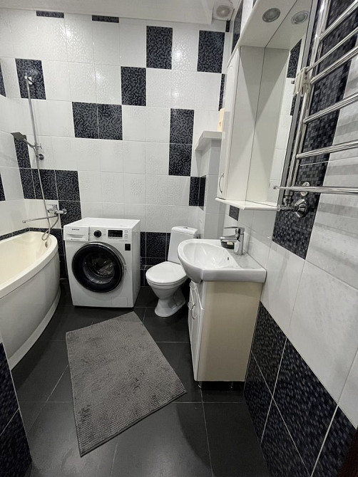 Оренда великої 3-к квартири, є Газ, зарядна станція, Святопетрівське Святопетрівське (Києво-Свят.р-н) - зображення 8