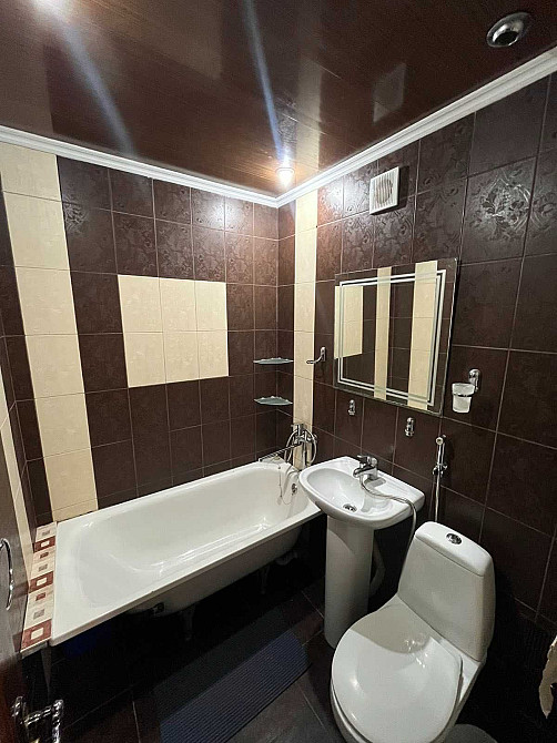 Оренда трикімнатної квартири , Центр, вул. Соборності Полтава - зображення 1