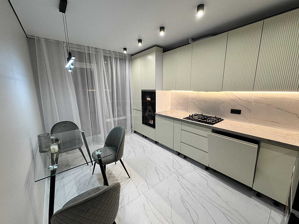 Сучасна велика 1 кім. квартира з якісним ремонтом та меблями Ивано-Франковск - изображение 3