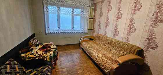 Квартира біля м. Чернігівська.  Вул. Братиславська 36 Киев