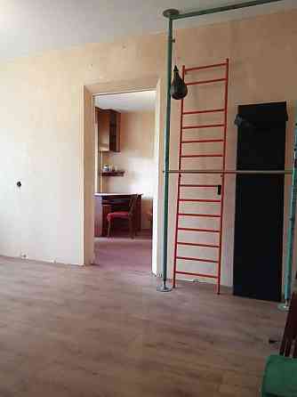 Миколи Руденка Кольцова 15 а 3-кімн. квартира  Без комісіїдля покупця Киев