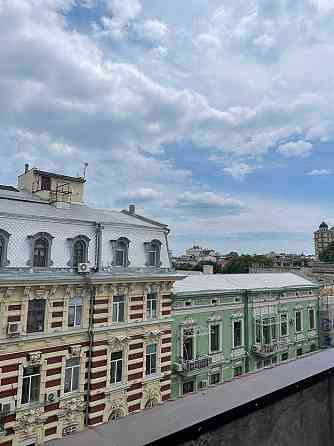 2 ком. квартира на Гоголя с видом на море и Оперный Театр. Одеса