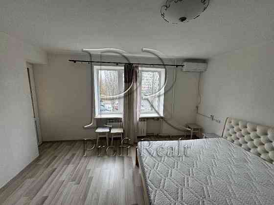 Продаж 2 кімнатної квартири на Оболоні, метро Мінська , парк Наталка Киев