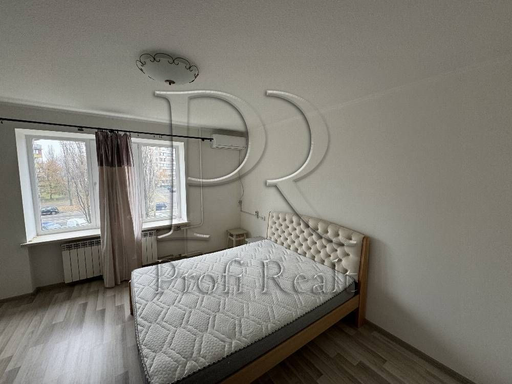 Продаж 2 кімнатної квартири на Оболоні, метро Мінська , парк Наталка Київ - зображення 1