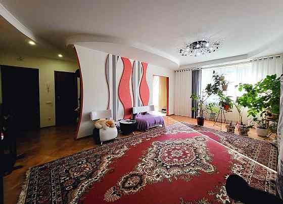 Квартира для дружної родини! Продам 3 кімнатну квартиру на Поділлі . Вінниця