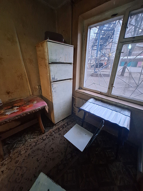 Сдам квартиру 1 этаж недорого жилое сост на Тополе 1 берём всех Дніпро - зображення 8