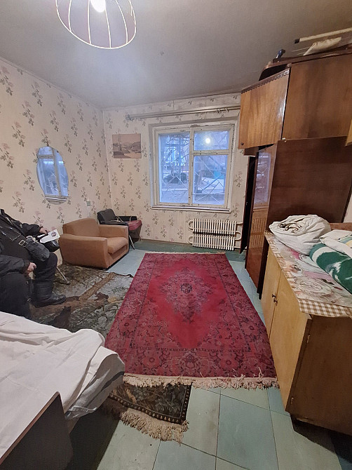 Сдам квартиру 1 этаж недорого жилое сост на Тополе 1 берём всех Дніпро - зображення 3