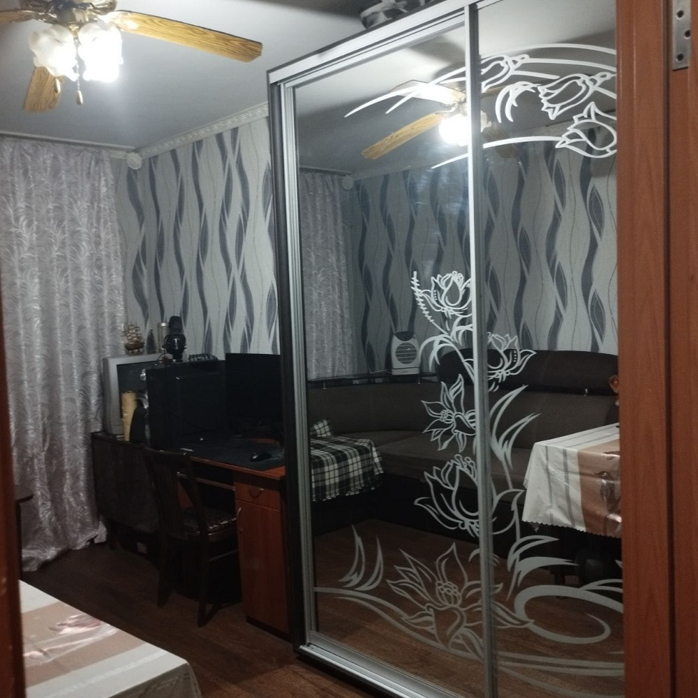 Продам квартиру Космонавтов Кривой Рог - изображение 1