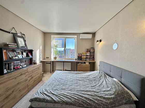 Простора однокімнатна з ремонтом! Мінімальні податки ! Держ.програми ! Ирпень