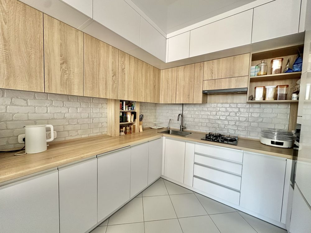 Простора однокімнатна з ремонтом! Мінімальні податки ! Держ.програми ! Ирпень - изображение 1