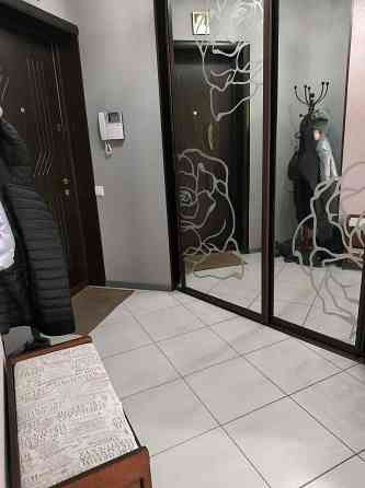 Продам СВОЮ 2-х к.кв. Дніпровска Набережна 26і м.Осокорки.Без комісії! Киев