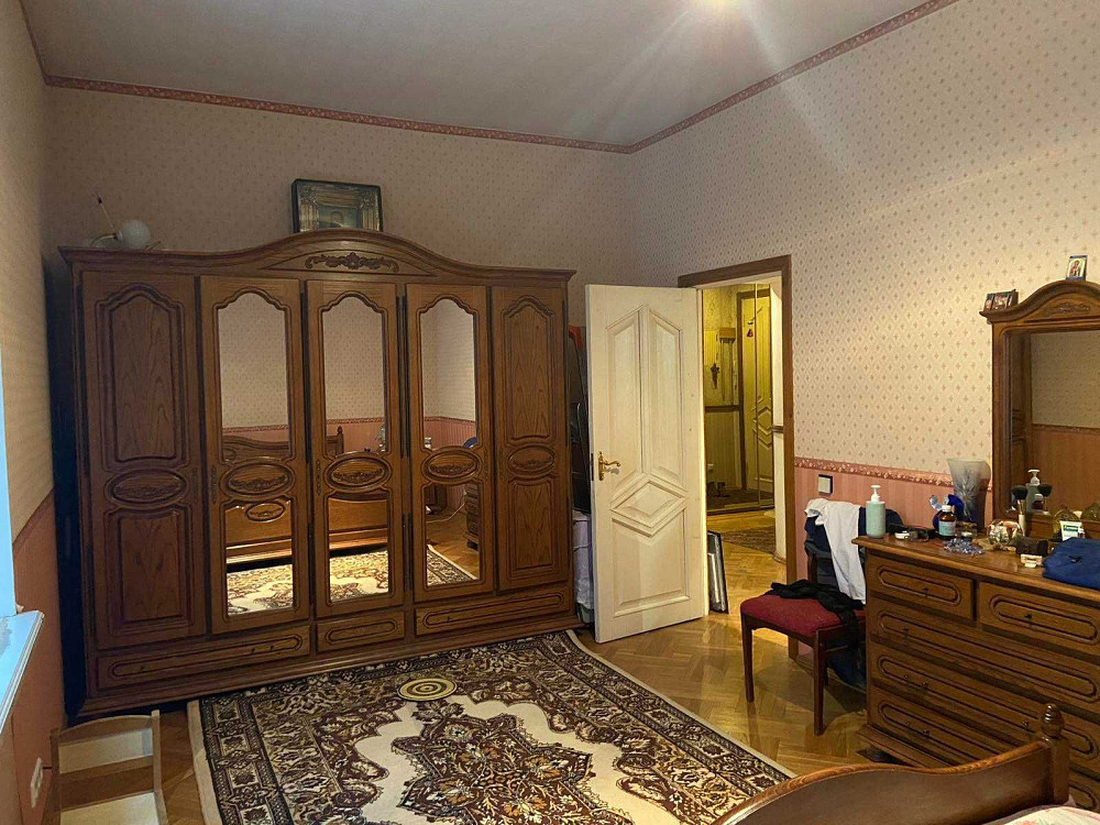 Без комісії  Продаж 3 кімнатної  сталінка Чоколівка  Очаківська 8 Київ - зображення 1