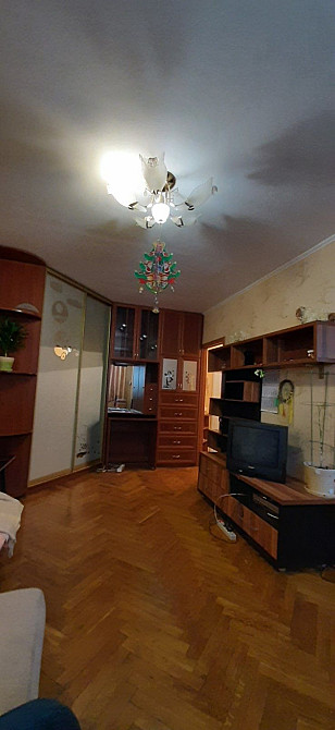 1 комнатная на Волынской Киев - изображение 1