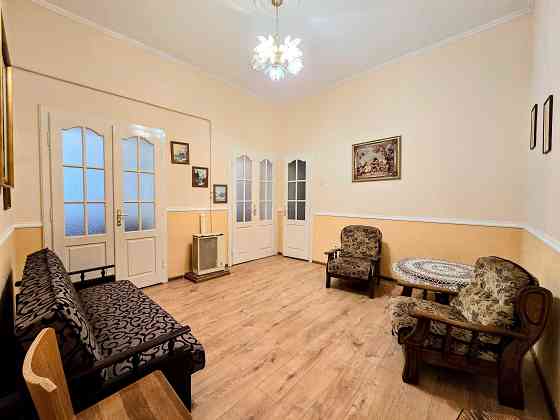 Здається 3-Х кімнатна квартира в самому ЦЕНТРІ міста на вул.СІМОВИЧА Черновцы