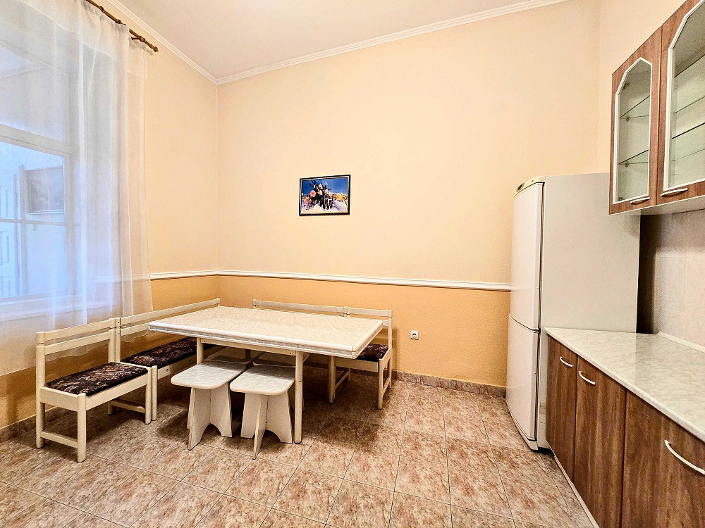 Здається 3-Х кімнатна квартира в самому ЦЕНТРІ міста на вул.СІМОВИЧА Черновцы - изображение 5