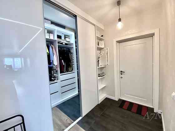 3 кім.  вул. Кондратюка 3  ЖК Міністерський м. Мінська Киев